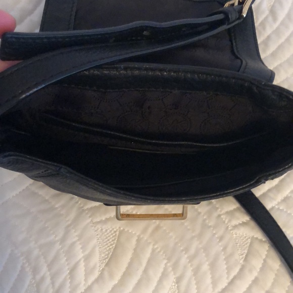 Michael Kors crossbody - Picture 12 of 12